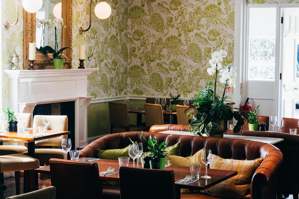 Embankment Hotel Bedford Exterior foto